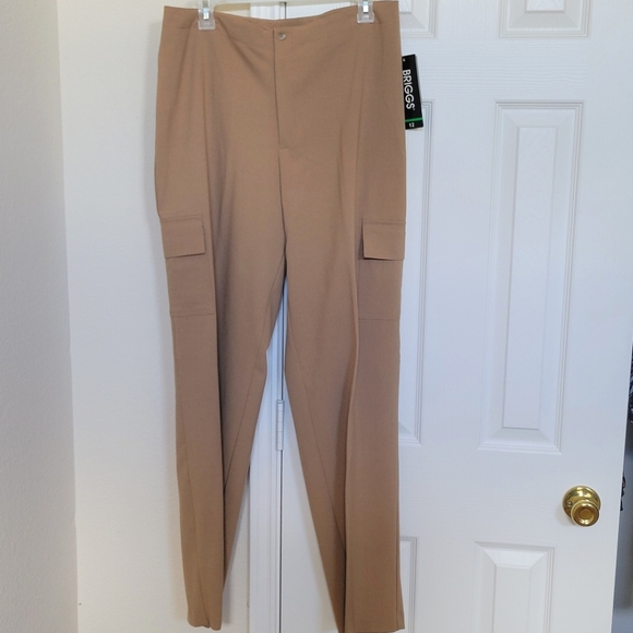 New Briggs New York Camel Cargo Trousers / Pants - Size 12 Tall - Picture 2 of 5